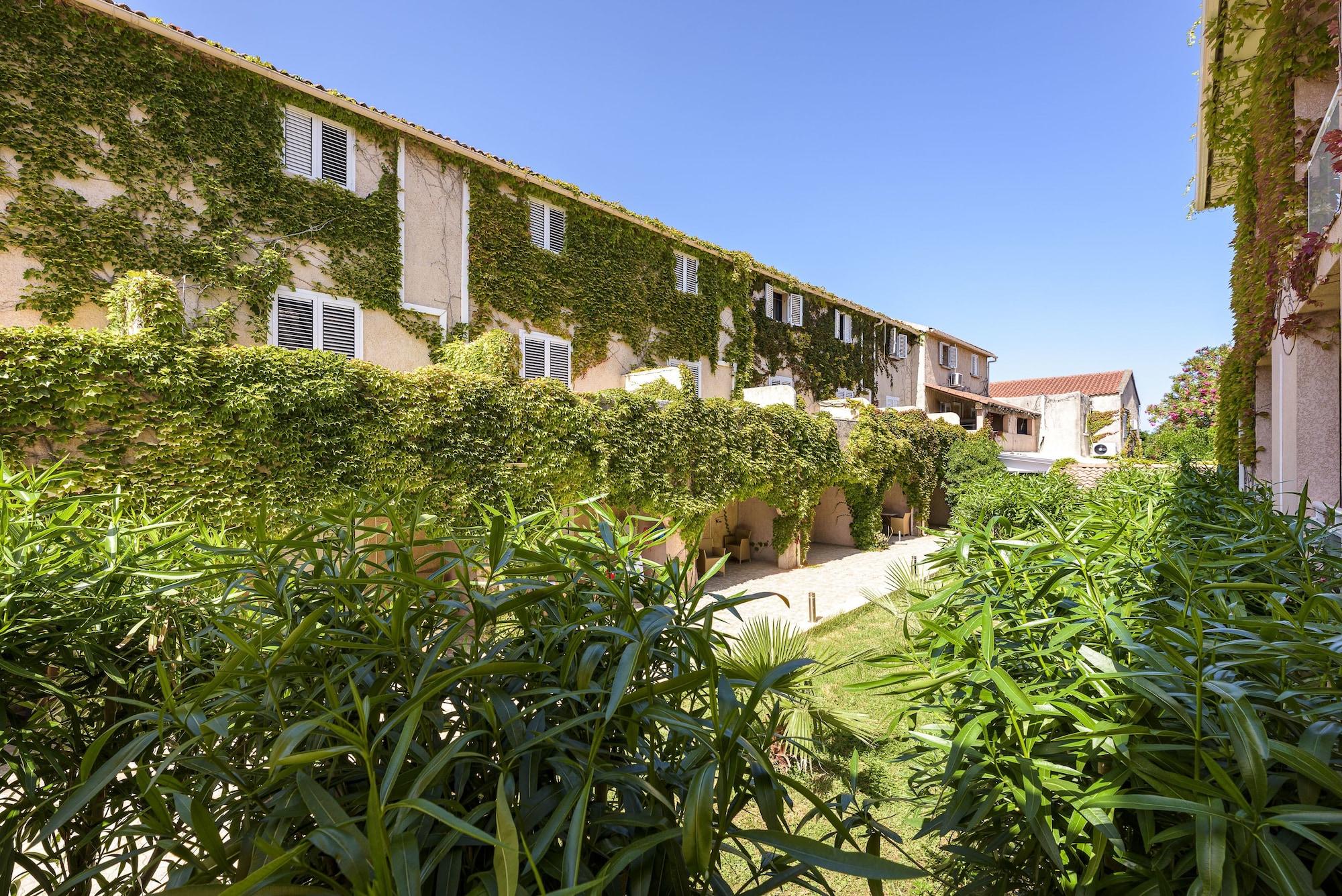 Hotel U Ricordu & Spa Macinaggio  Bagian luar foto
